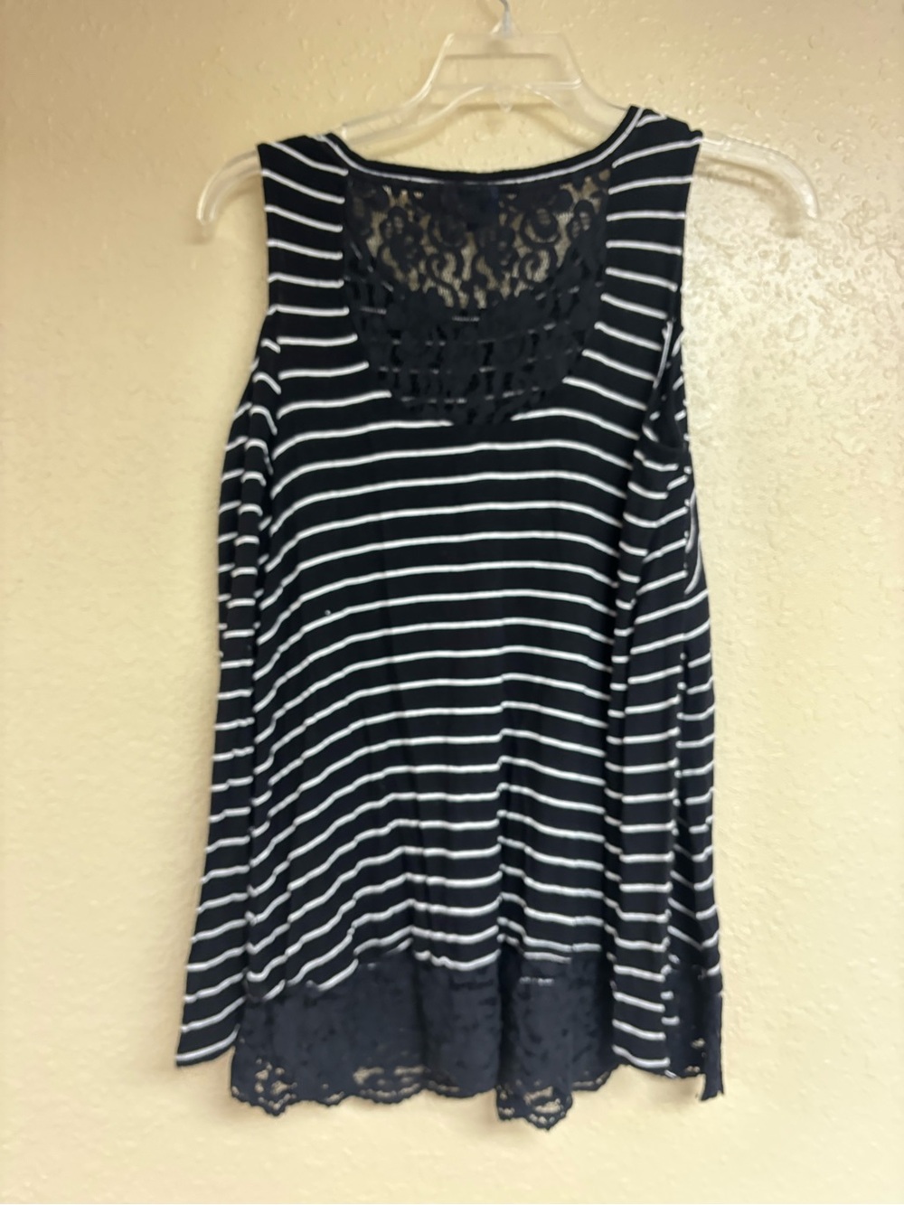 Striped Lace-Back Sleeveless Black & White